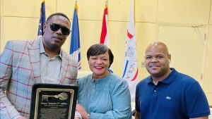 MASTER P GETS KEY TO CITY OF NEW ORLEANS FROM MAYOR
